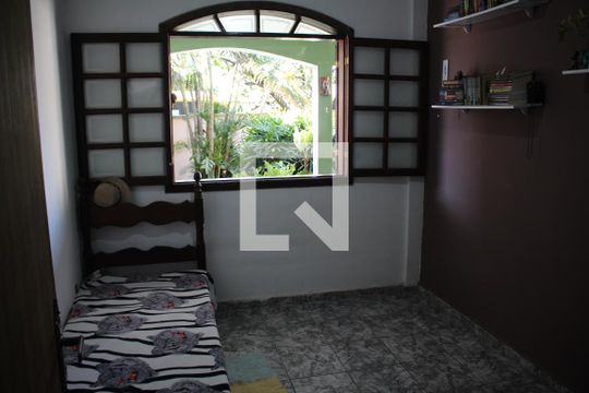 Quarto 1 de casa à venda com 3 quartos, 200m² em Santa Helena, Contagem