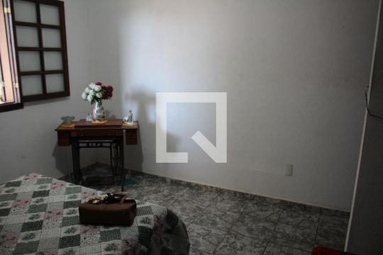 Quarto 3 de casa à venda com 3 quartos, 200m² em Santa Helena, Contagem