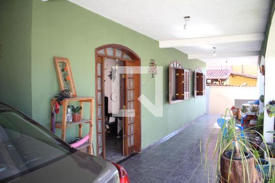 Área comum de casa à venda com 3 quartos, 200m² em Santa Helena, Contagem