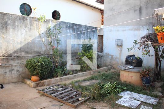 Área comum de casa à venda com 3 quartos, 200m² em Santa Helena, Contagem