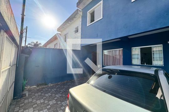 Garagem de casa para alugar com 2 quartos, 80m² em Parque Gerassi, Santo André