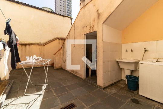 Quintal - Piso Térreo de casa à venda com 10 quartos, 200m² em Vila Mariana, São Paulo