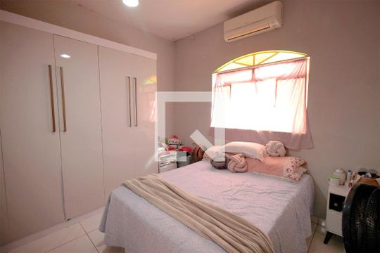 Suite de casa à venda com 6 quartos, 240m² em Renascença, Belo Horizonte