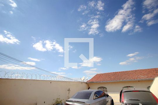 Garagem de casa à venda com 6 quartos, 240m² em Renascença, Belo Horizonte