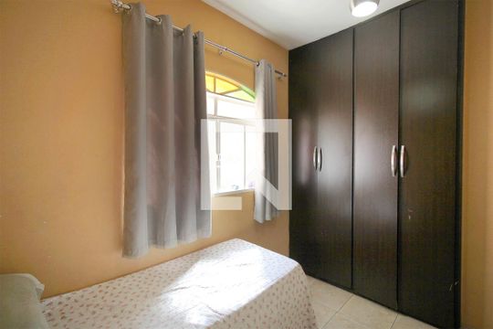 Quarto 1 de casa à venda com 6 quartos, 240m² em Renascença, Belo Horizonte
