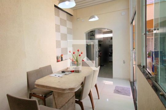 Copa de casa à venda com 6 quartos, 240m² em Renascença, Belo Horizonte