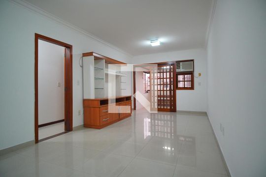 Apartamento à venda com 3 quartos, 115m² em Passo D’areia, Porto Alegre