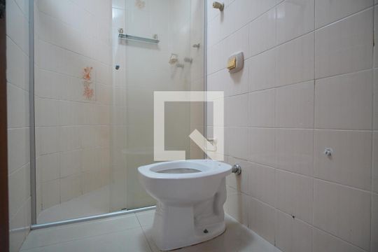 Banheiro Social de apartamento à venda com 3 quartos, 115m² em Passo D’areia, Porto Alegre
