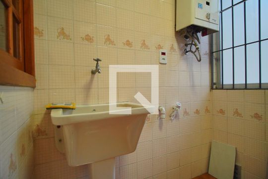 Área de Serviço de apartamento à venda com 3 quartos, 115m² em Passo D’areia, Porto Alegre