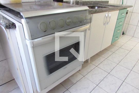 Cozinha de apartamento à venda com 2 quartos, 58m² em Jardim Umarizal, São Paulo