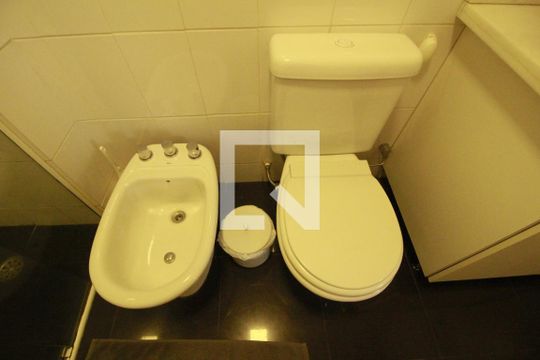 Banheiro de apartamento à venda com 1 quarto, 35m² em Moema, São Paulo