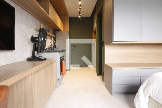 Studio de casa à venda com 1 quarto, 25m² em Vila Olímpia, São Paulo