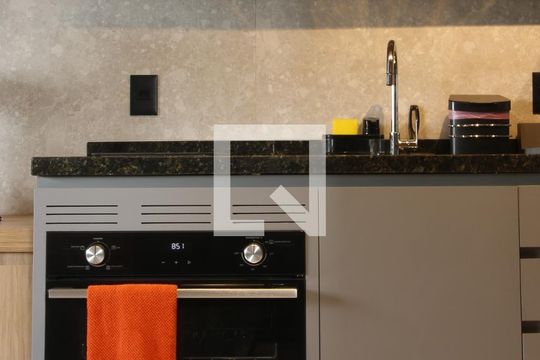 Studio de casa à venda com 1 quarto, 25m² em Vila Olímpia, São Paulo