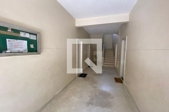 Hall de entrada de apartamento à venda com 2 quartos, 82m² em Lins de Vasconcelos, Rio de Janeiro