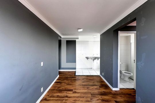 Sala de apartamento para alugar com 2 quartos, 42m² em Jardim Germânia, São Paulo