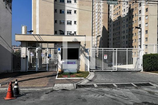 Fachada de apartamento para alugar com 2 quartos, 42m² em Jardim Germânia, São Paulo