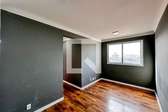 Sala de apartamento para alugar com 2 quartos, 42m² em Jardim Germânia, São Paulo