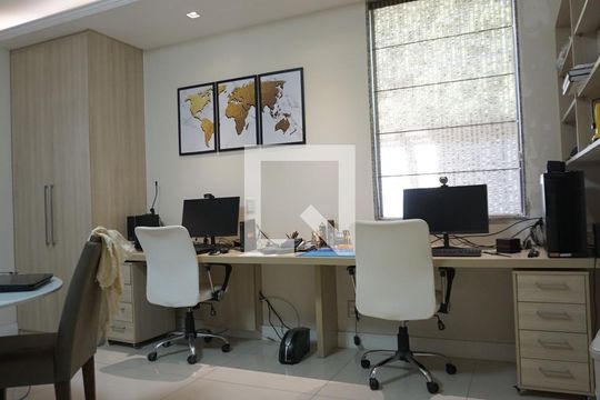 Quarto Suite 1 / Escritório de casa de condomínio à venda com 6 quartos, 563m² em Anil, Rio de Janeiro