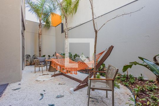 Área comum de kitnet/studio para alugar com 1 quarto, 27m² em Pinheiros, São Paulo