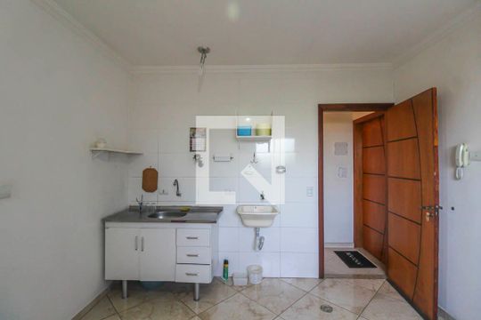 Cozinha de casa para alugar com 1 quarto, 34m² em Vila Primavera, São Paulo
