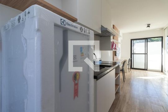 Cozinha de apartamento à venda com 1 quarto, 28m² em Jardim São Paulo(zona Norte), São Paulo