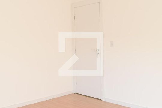 Suíte de casa para alugar com 3 quartos, 152m² em Xaxim, Curitiba