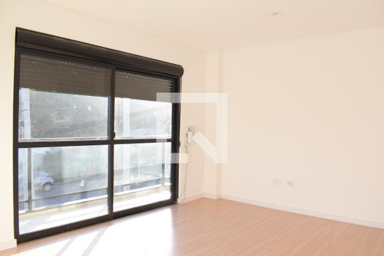 Suíte de casa para alugar com 3 quartos, 152m² em Xaxim, Curitiba