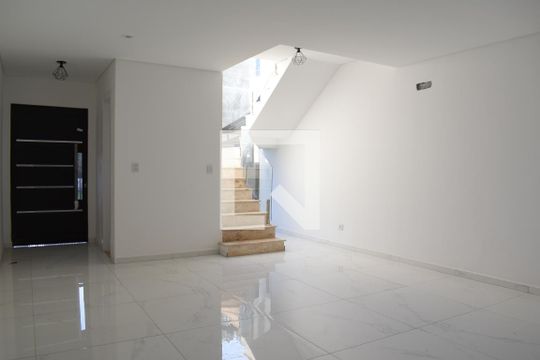 Sala de casa para alugar com 3 quartos, 152m² em Xaxim, Curitiba