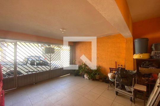 Garagem de casa à venda com 4 quartos, 150m² em Tatuapé, São Paulo