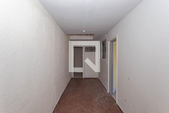 Corredor de casa para alugar com 2 quartos, 72m² em Vila Brasilina, São Paulo