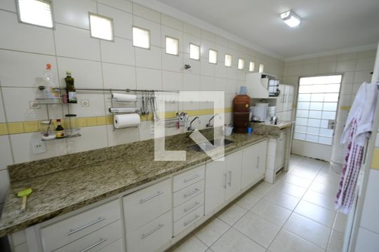 Cozinha de casa à venda com 5 quartos, 250m² em Botafogo, Campinas