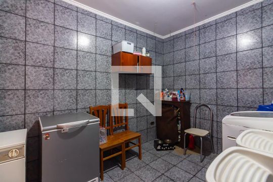 Área de Serviço  de casa à venda com 3 quartos, 125m² em Jardim Roberto, Osasco