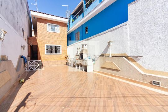 Sacada de casa à venda com 3 quartos, 125m² em Jardim Roberto, Osasco
