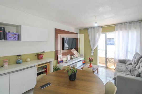 Sala de casa de condomínio à venda com 2 quartos, 75m² em Jardim Santa Adélia, São Paulo