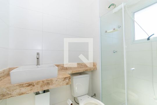 Banheiro de apartamento à venda com 1 quarto, 34m² em Vila Alpina, São Paulo