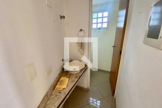 Casa à venda com 6 quartos, 320m² em Vila da Saúde, São Paulo