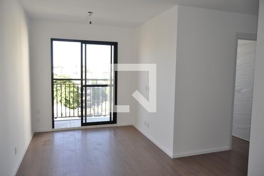 Sala de apartamento à venda com 3 quartos, 60m² em Pilares, Rio de Janeiro
