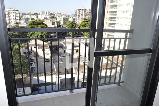 Varanda de apartamento à venda com 3 quartos, 60m² em Pilares, Rio de Janeiro