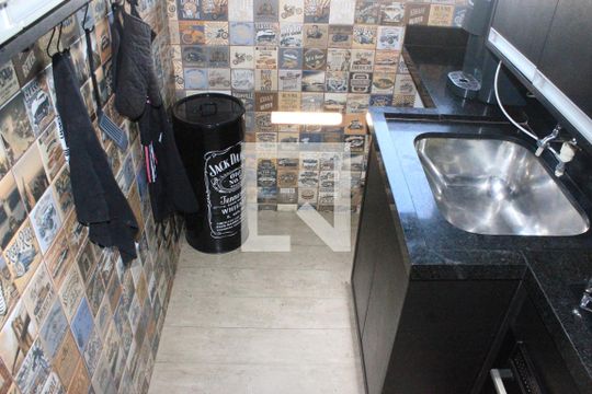 Lavanderia de apartamento à venda com 2 quartos, 43m² em Jardim Las Vegas, Guarulhos