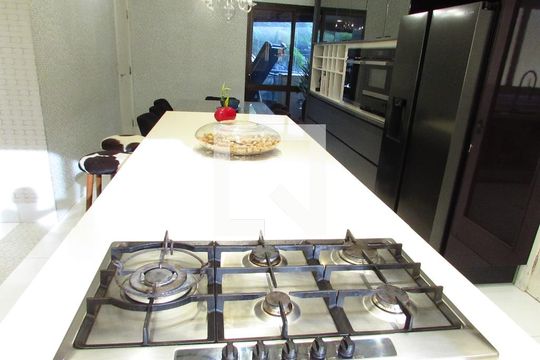 Cozinha de apartamento à venda com 4 quartos, 280m² em Vila Morumbi, São Paulo