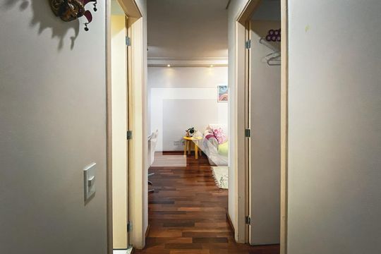 Corredor de apartamento para alugar com 2 quartos, 58m² em Jardim Bonfiglioli, São Paulo