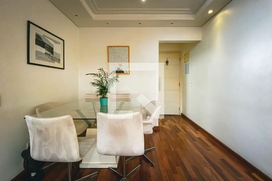 Sala de apartamento para alugar com 2 quartos, 58m² em Jardim Bonfiglioli, São Paulo