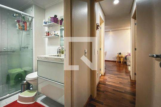 Corredor de apartamento para alugar com 2 quartos, 58m² em Jardim Bonfiglioli, São Paulo