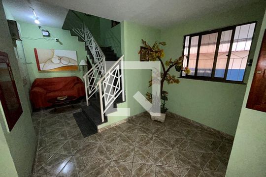 Hall de entrada de apartamento para alugar com 3 quartos, 108m² em Irajá, Rio de Janeiro