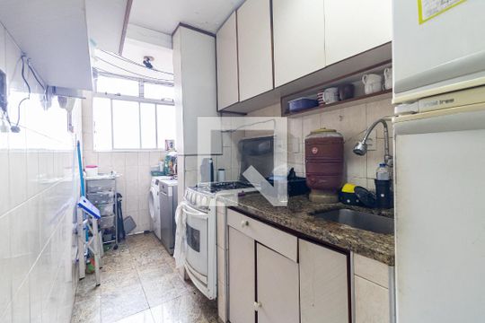 Cozinha de apartamento à venda com 2 quartos, 53m² em Cidade Nova Heliópolis, São Paulo
