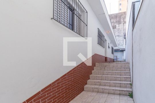 Quintal de casa à venda com 2 quartos, 298m² em Vila Osasco, Osasco