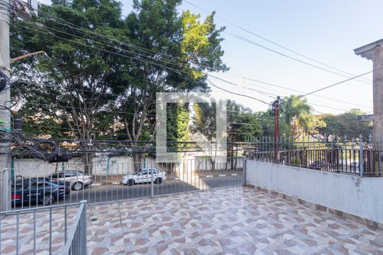 Sacada de casa à venda com 2 quartos, 298m² em Vila Osasco, Osasco