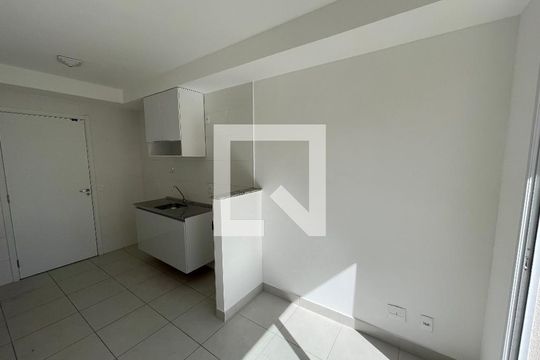 Sala de apartamento à venda com 1 quarto, 28m² em Ferreira, São Paulo