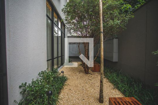 Área comum de kitnet/studio para alugar com 1 quarto, 25m² em Mirandópolis, São Paulo