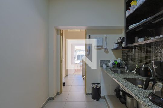 Cozinha de casa à venda com 8 quartos, 440m² em Santo Antônio, Belo Horizonte